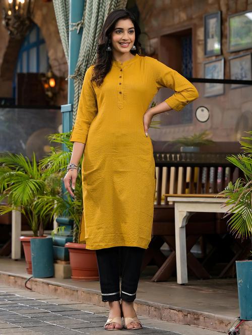 women printed three quarter sleeves straight kurta - 21606810 -  Standard Image - 0
