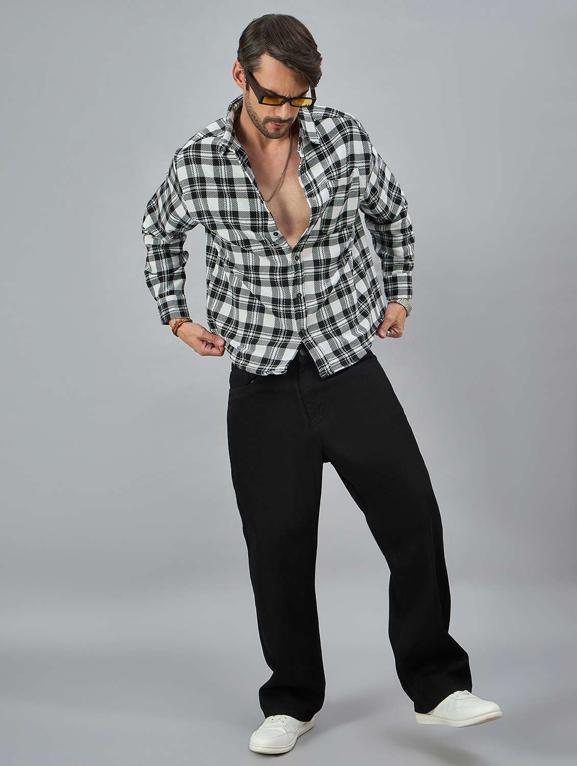 men checkered long sleeves ocersized casual shirt - 21606827 -  Standard Image - 3