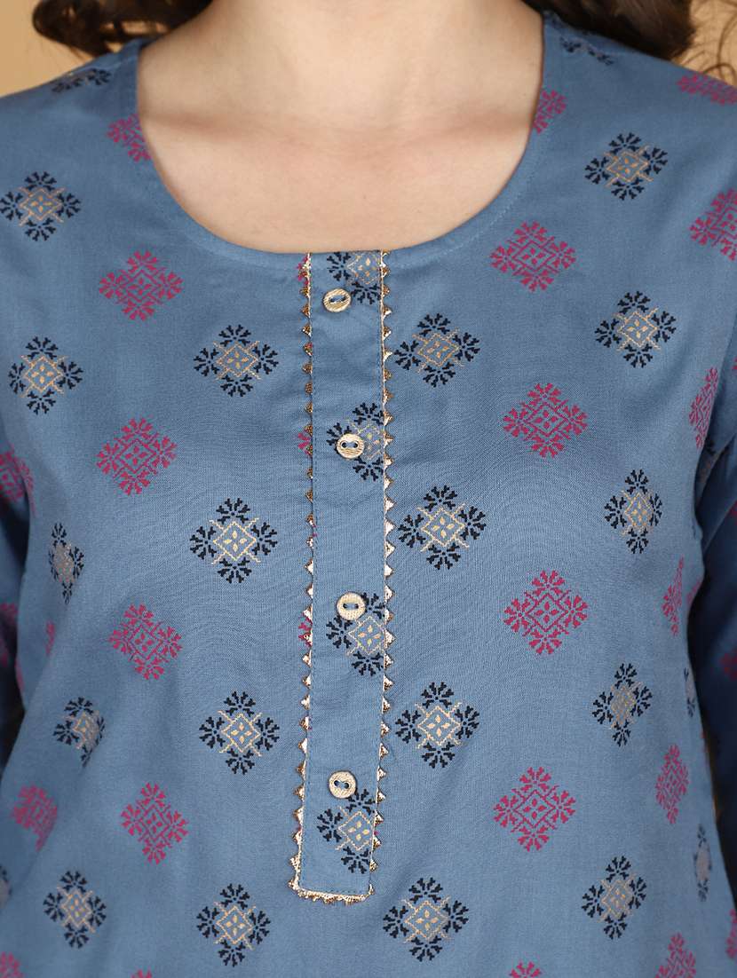 women foil printed three quarter sleeve straight kurta - 21608077 -  Standard Image - 5