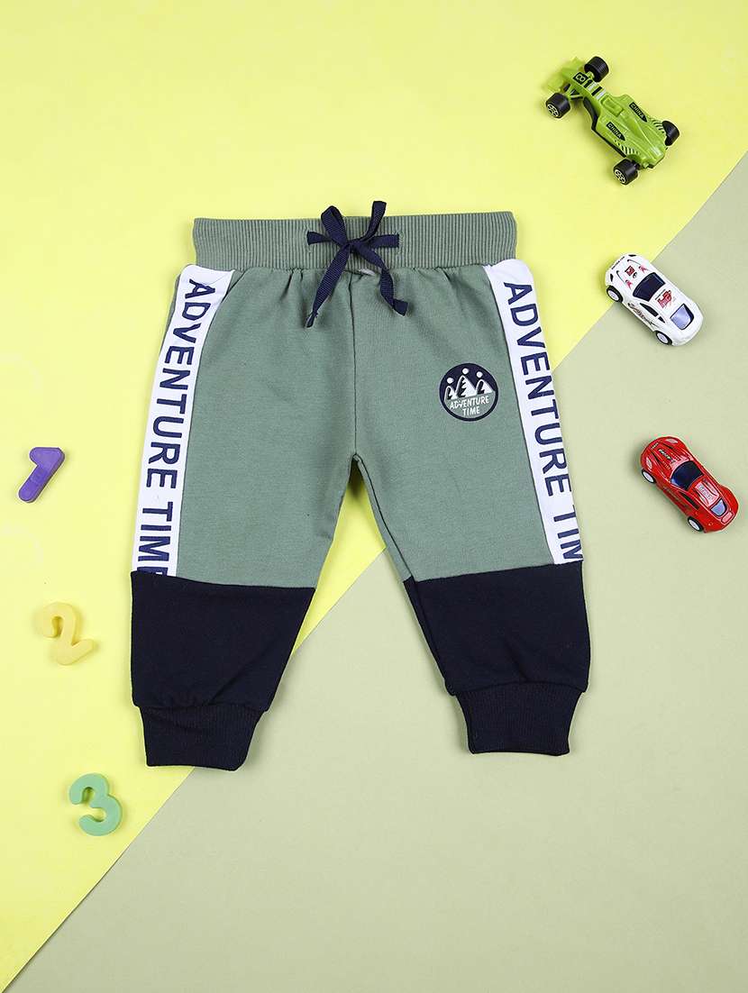 boys green color block relaxed fit jogger - 21608323 - Zoom Image - 0