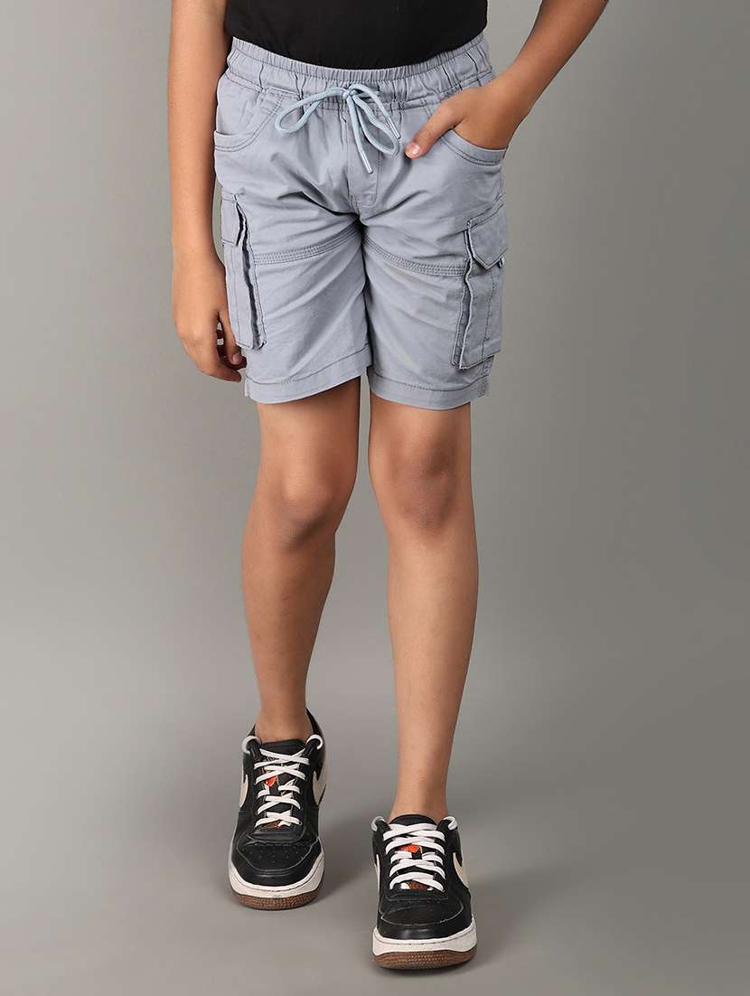 boys mid rise solid cargo shorts 