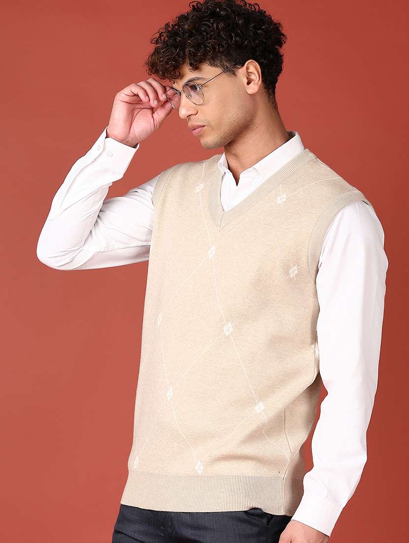 men self design sleeveless regular fit pullover