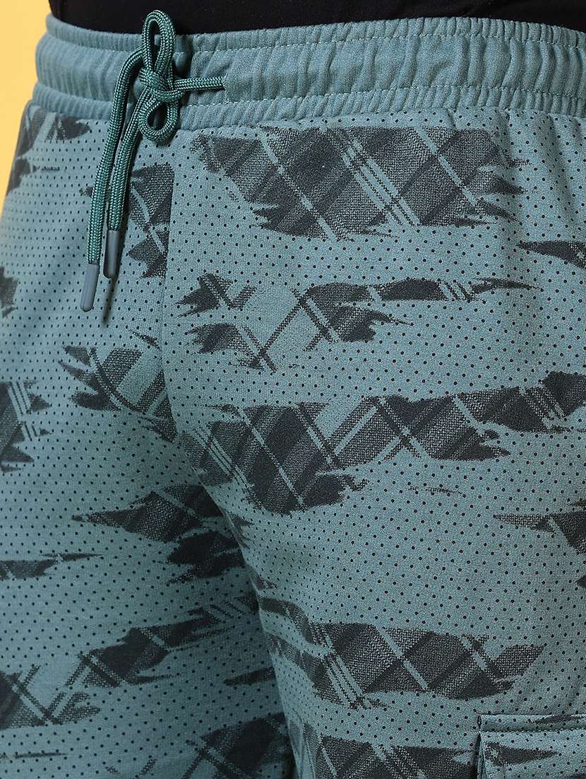 men mid rise printed cargo - 21609053 -  Standard Image - 5