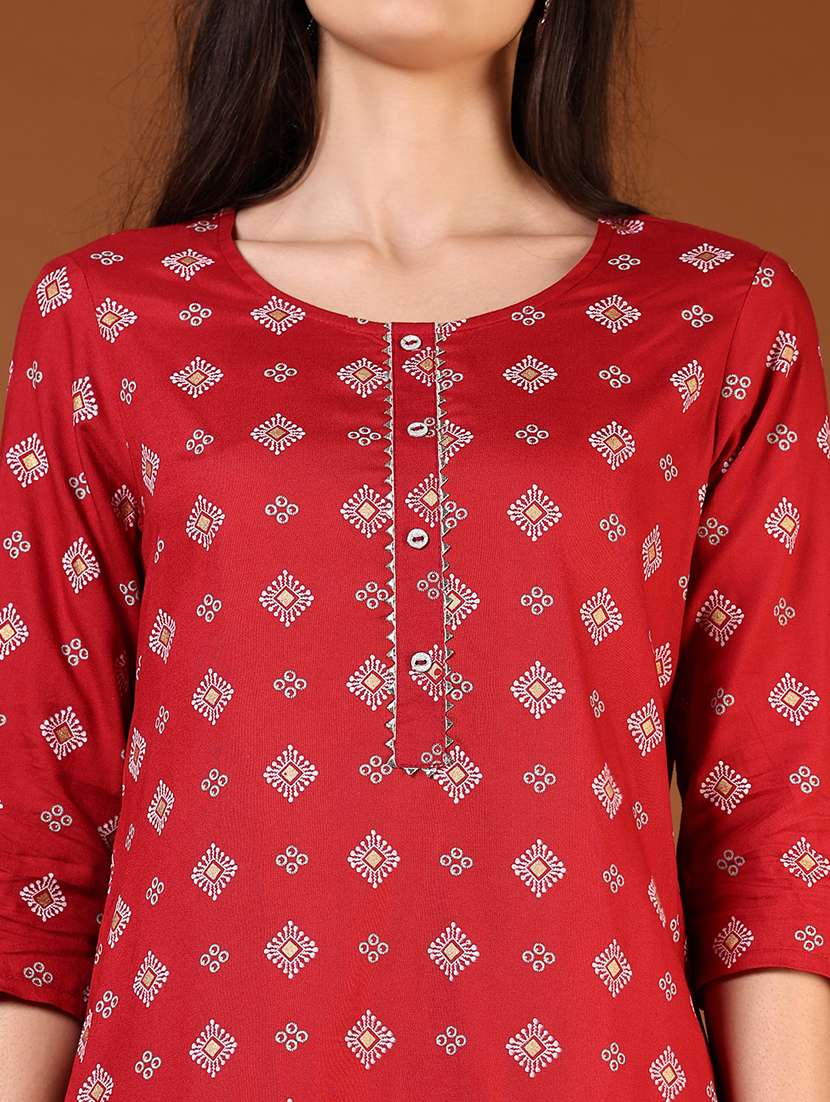 women three quarter sleeve straight kurta - 21609824 -  Standard Image - 5