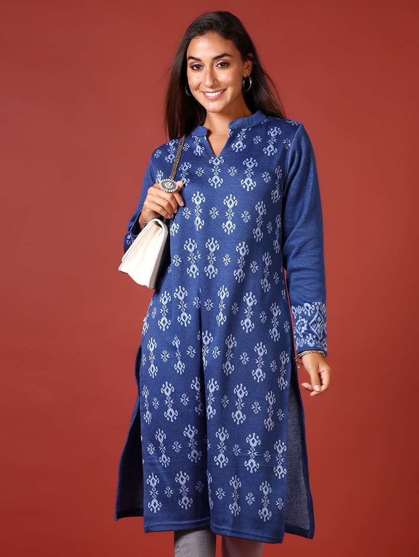 women self designed mandarin neck woolen kurti