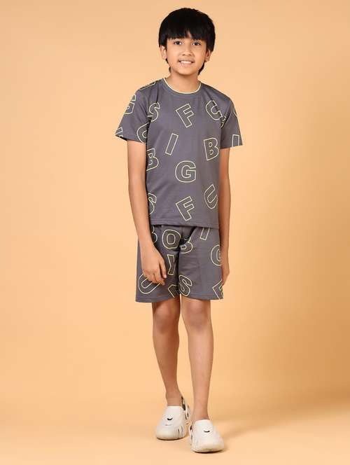 boys printed t-shirt and short set - 21612357 - Standard Image - 0