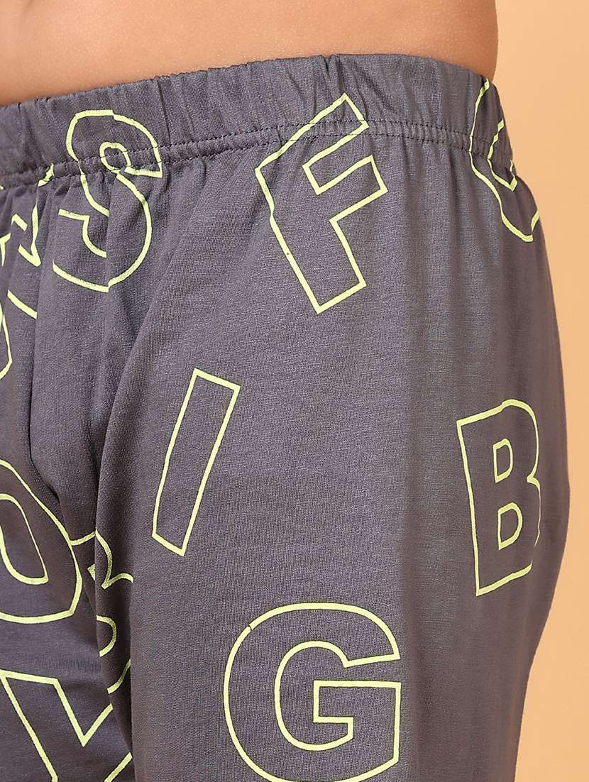 boys printed t-shirt and short set - 21612357 - Standard Image - 5