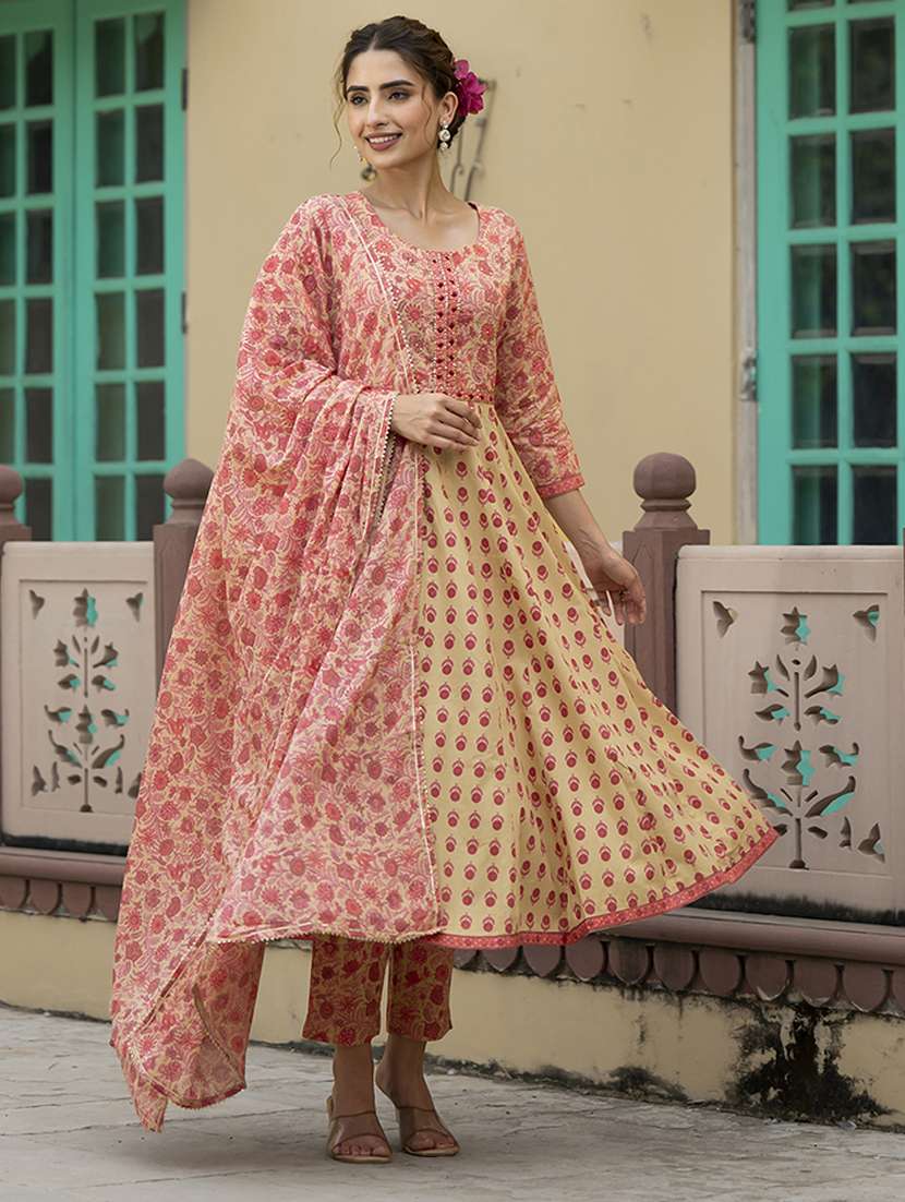 women three quarter sleeve kurta pant with dupatta set