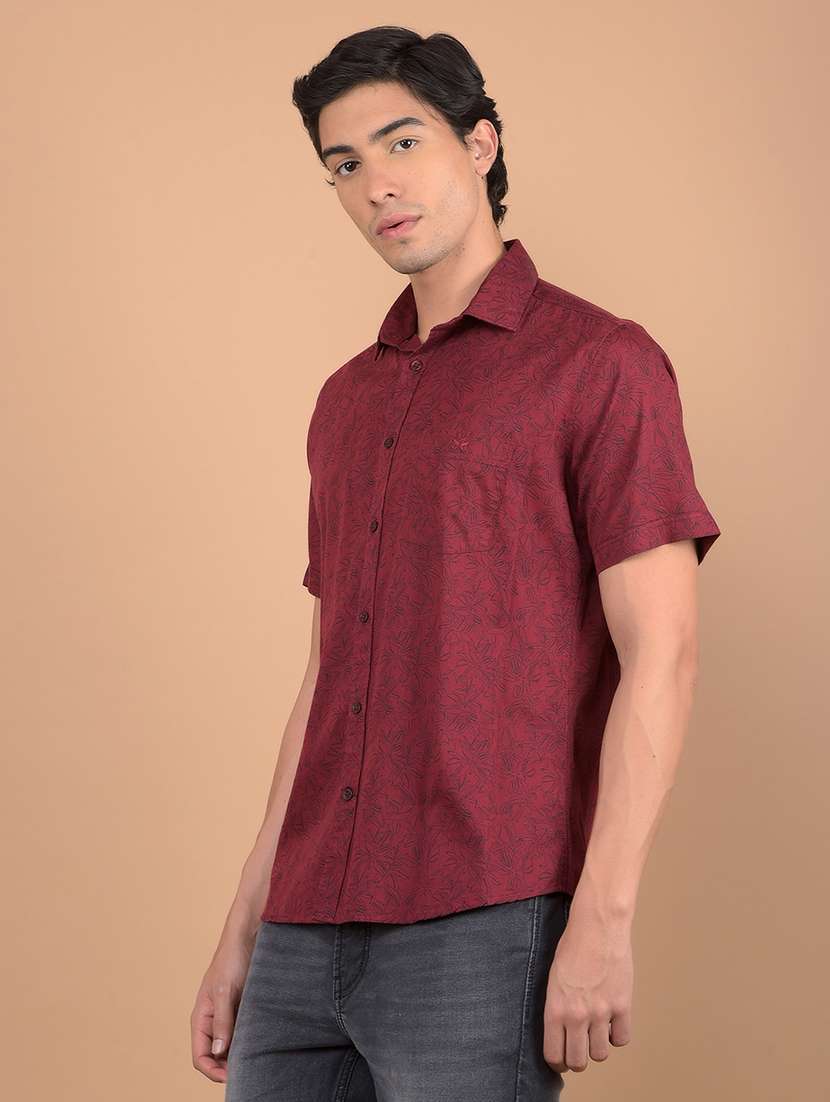 men short sleeves printed shirt