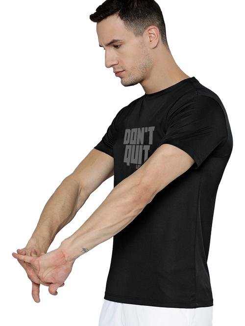 men round neck chest printed t-shirt - 21621800 -  Standard Image - 0