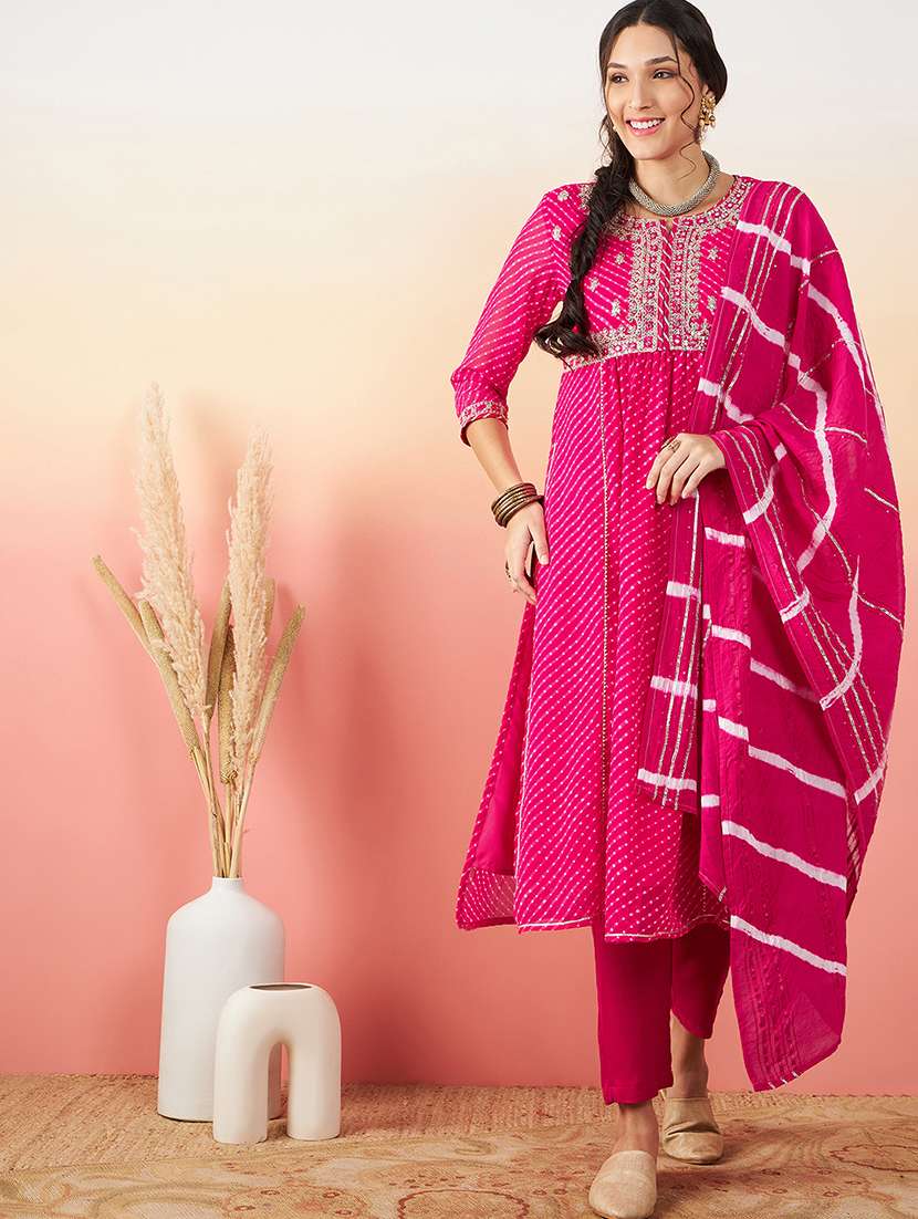 women pink leheriya print kurta pant set with dupatta - 21622627 -  Zoom Image - 0