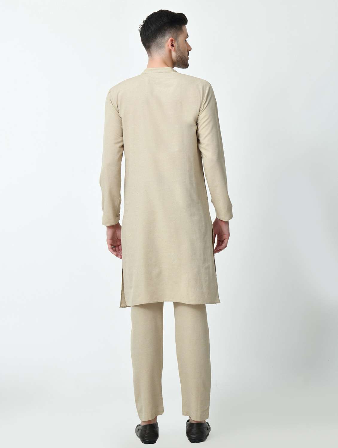 men solid long sleeves kurta - 21627053 -  Standard Image - 3
