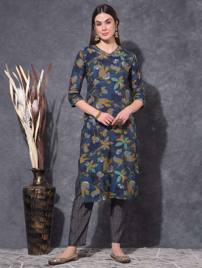 women floral printed three quarter sleeve kurta pant set - 21627243 - Zoom Image - 0