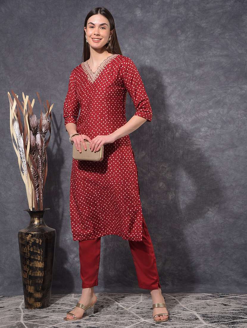 women bandhani three quarter sleeve kurta pant set