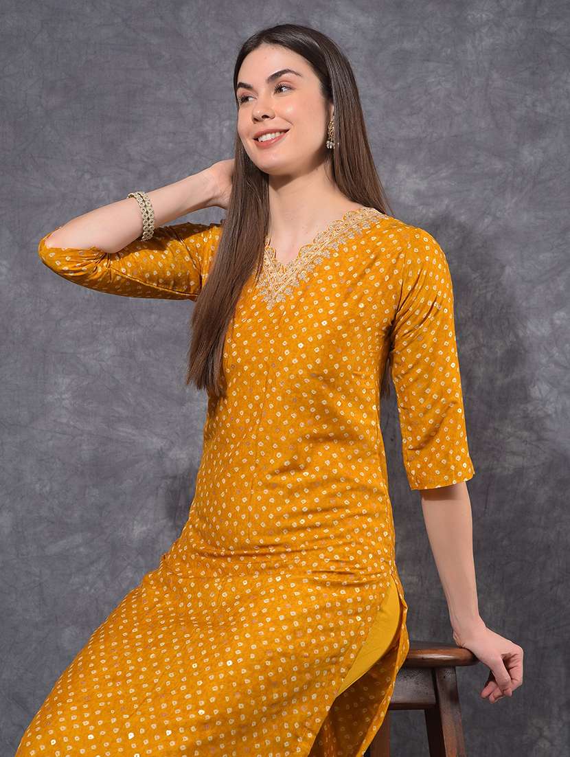 women bandhani three quarter sleeve kurta pant set - 21627256 -  Standard Image - 3