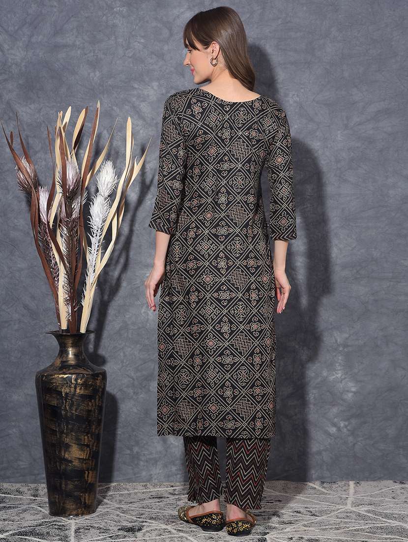 women bandhani three quarter sleeve kurta pant set - 21627272 -  Standard Image - 3