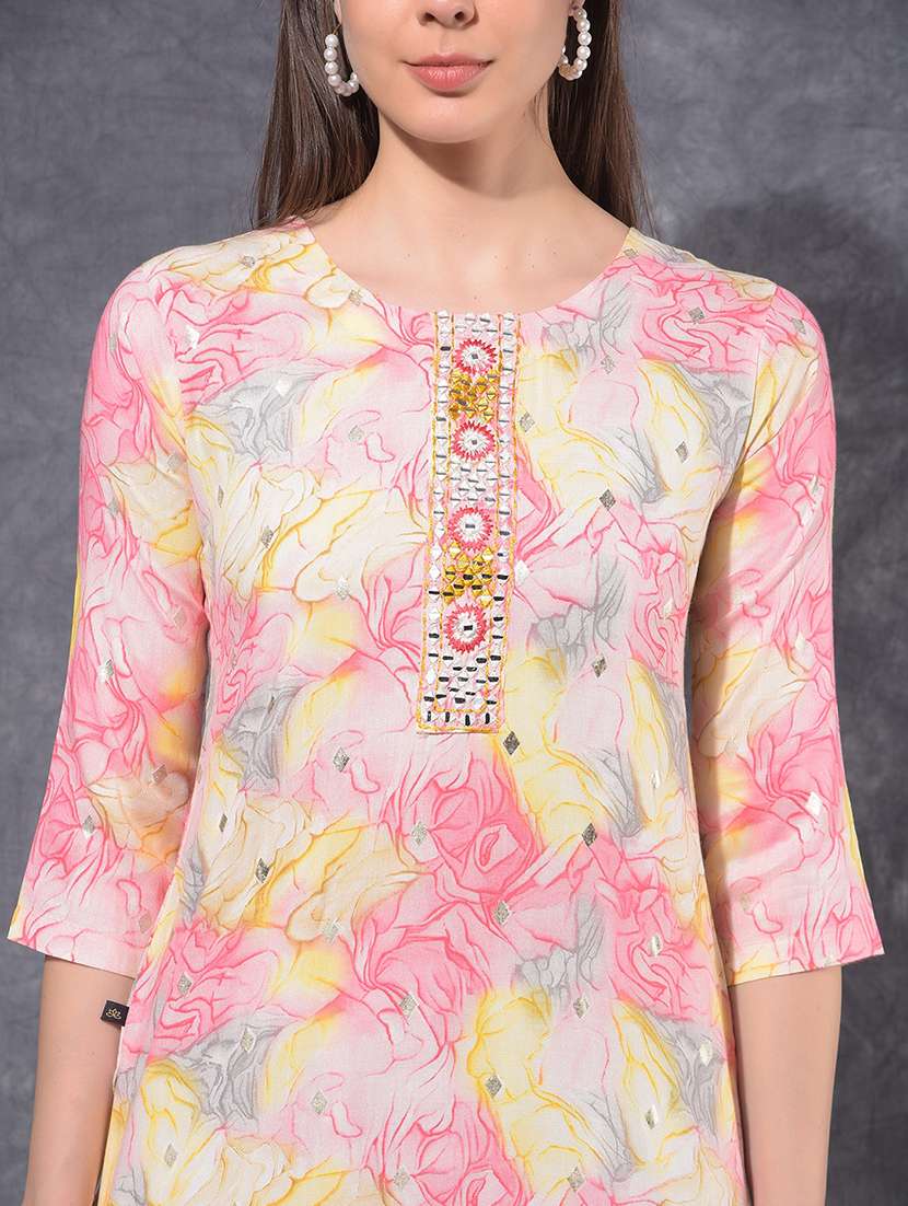 women printed three quarter sleeve straight kurta - 21627290 -  Standard Image - 5
