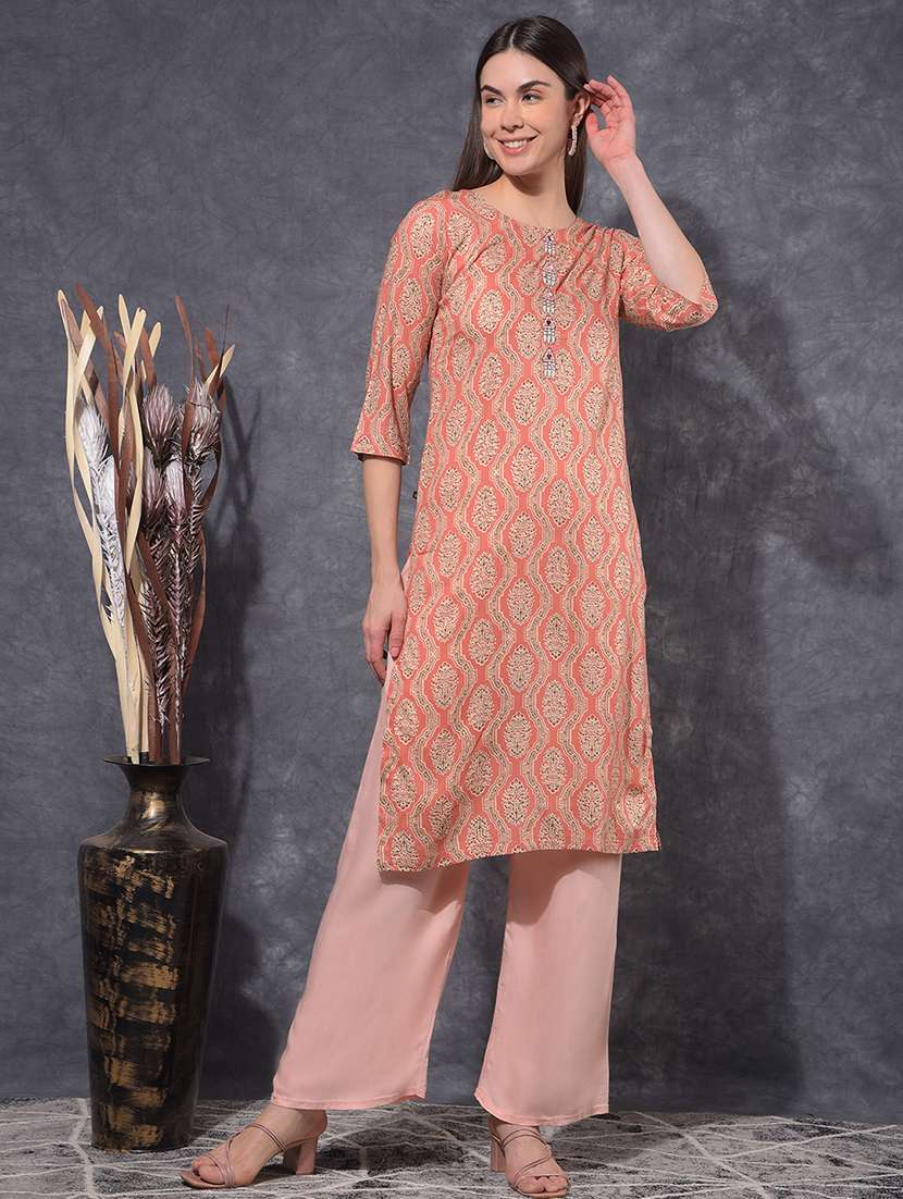 women printed three quarter sleeve straight kurta
