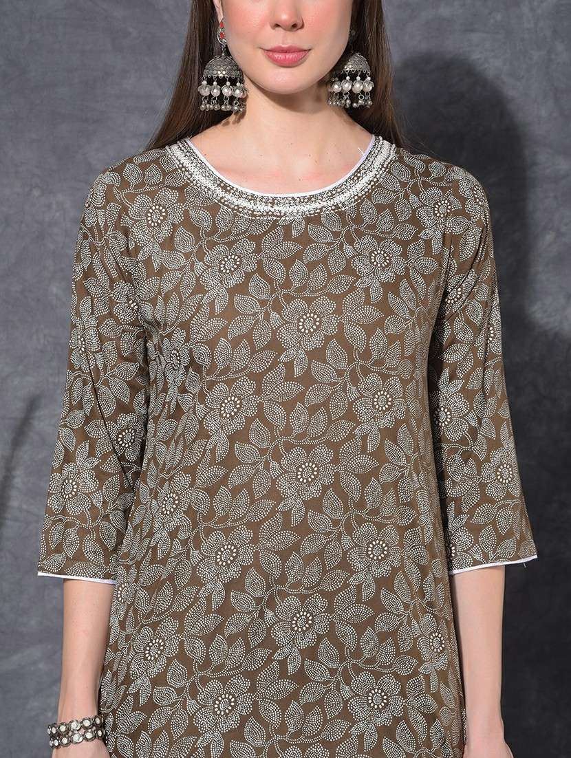 women floral three quarter sleeve straight kurta - 21627402 - Standard Image - 5