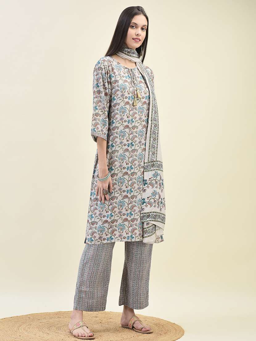 women three quarter sleeve kurta pant with dupatta set - 21629637 -  Standard Image - 3
