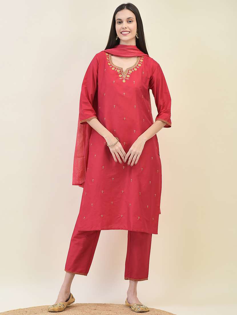 women three quarter sleeve kurta pant with dupatta set - 21629649 -  Zoom Image - 0