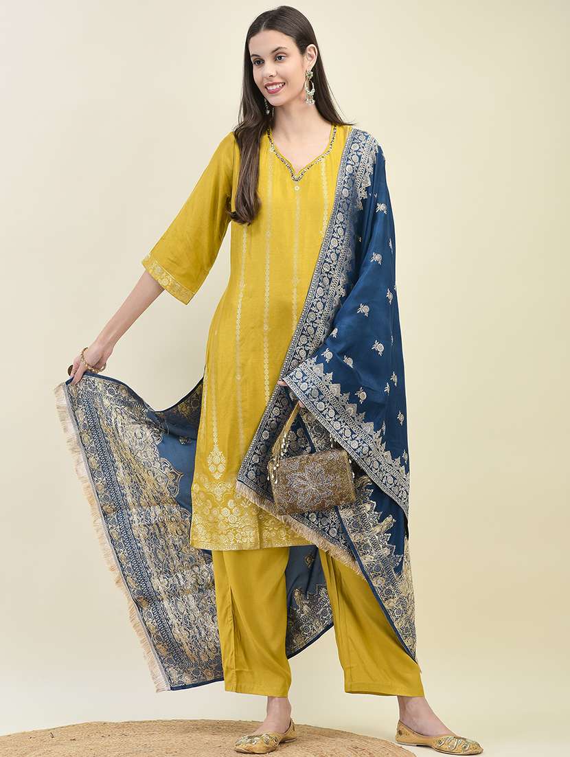 women three quarter sleeve kurta pant with dupatta set