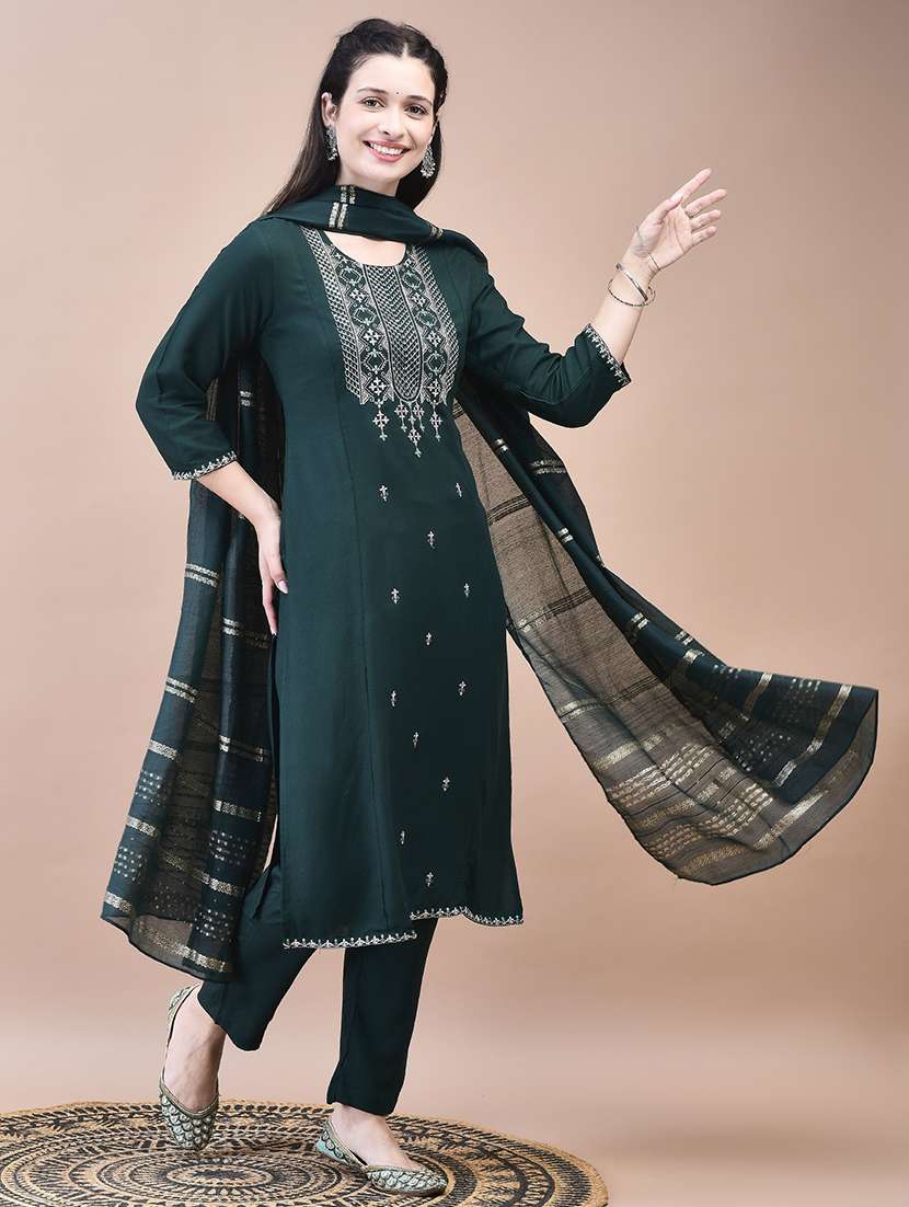 women three quarter sleeve kurta pant with dupatta set - 21629667 -  Standard Image - 3
