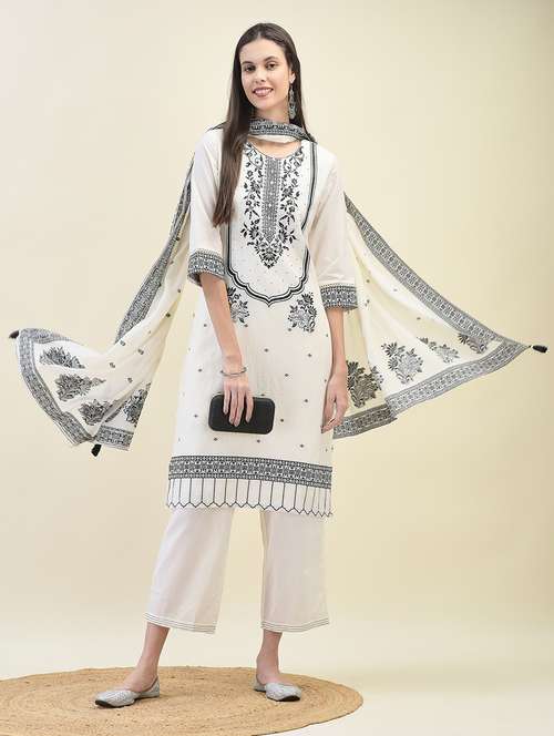 women three quarter sleeve kurta pant with dupatta set - 21629672 -  Standard Image - 0