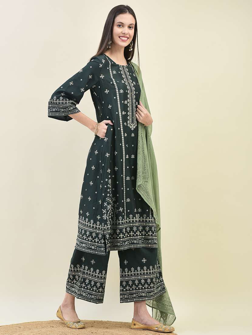 women three quarter sleeve kurta palazzo with dupatta set - 21629689 - Standard Image - 3