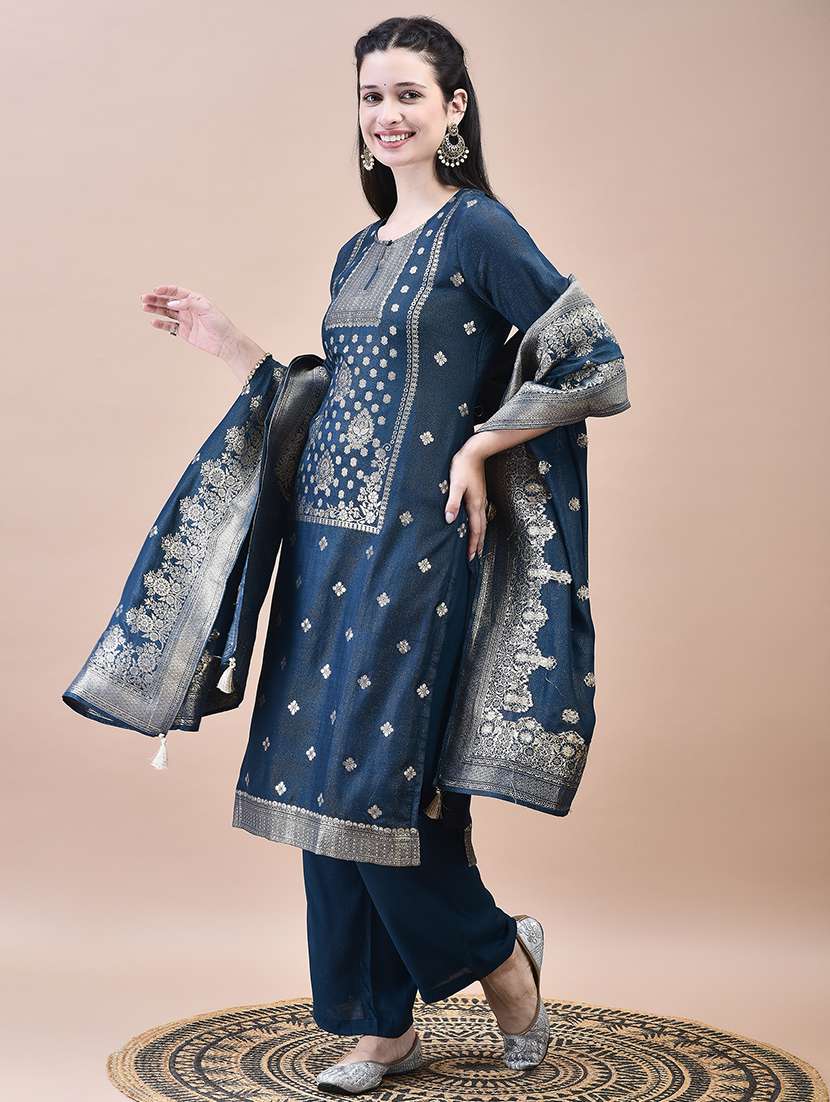 women three quarter sleeve kurta palazzo with dupatta set - 21629691 -  Standard Image - 3
