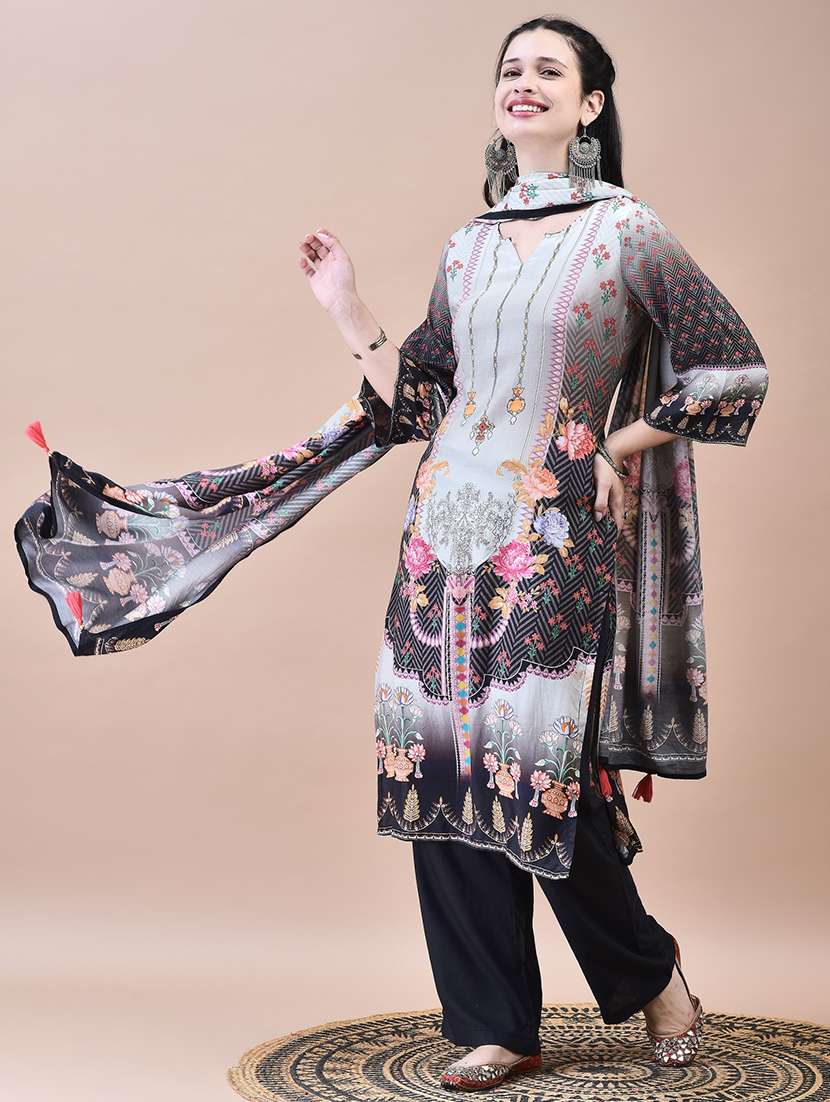 women three quarter sleeve kurta pant with dupatta set - 21629701 -  Standard Image - 3