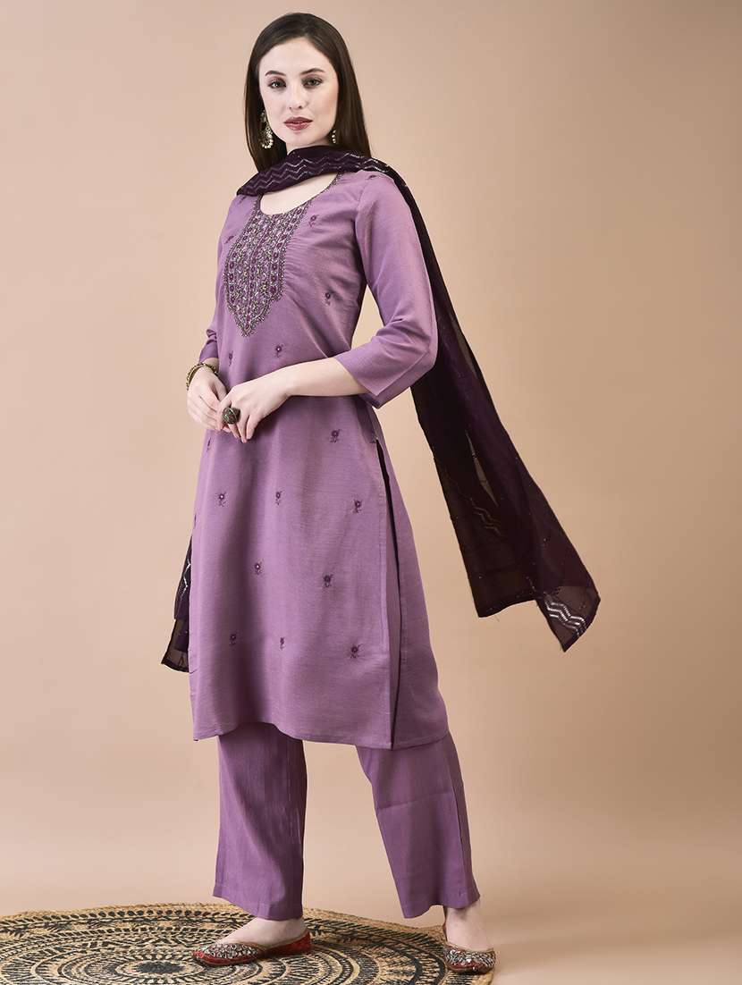 women three quarter sleeve kurta palazzo with dupatta set - 21629711 -  Standard Image - 3