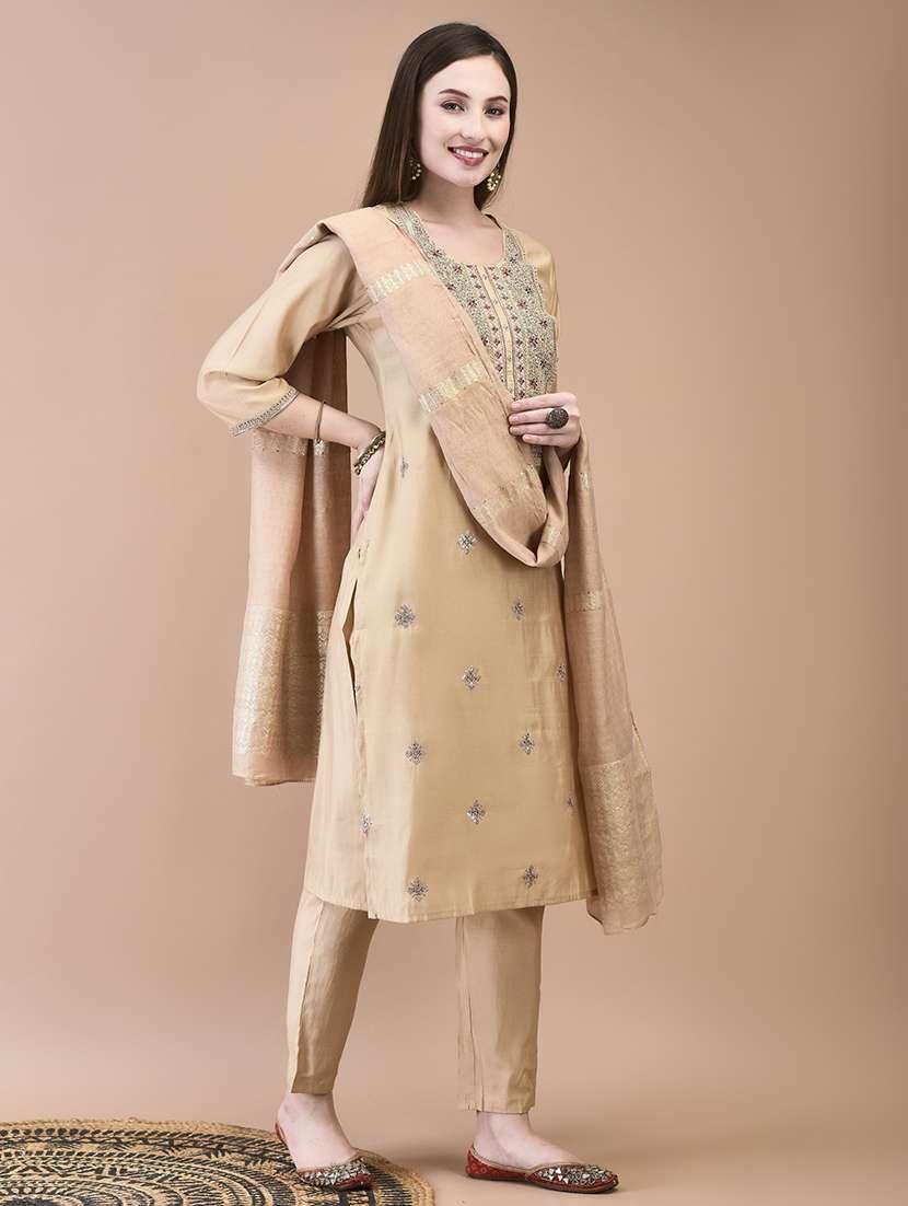 women three quarter sleeve kurta pant with dupatta set - 21629724 -  Standard Image - 3
