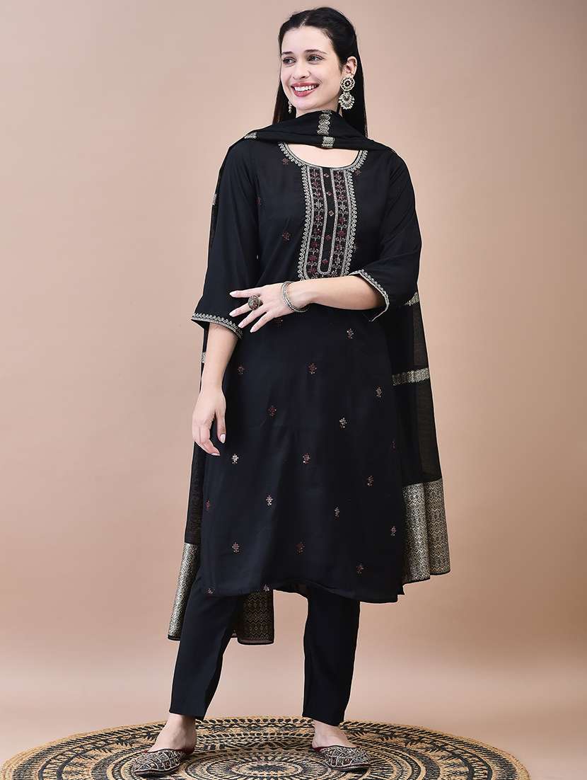 women three quarter sleeve kurta pant with dupatta set