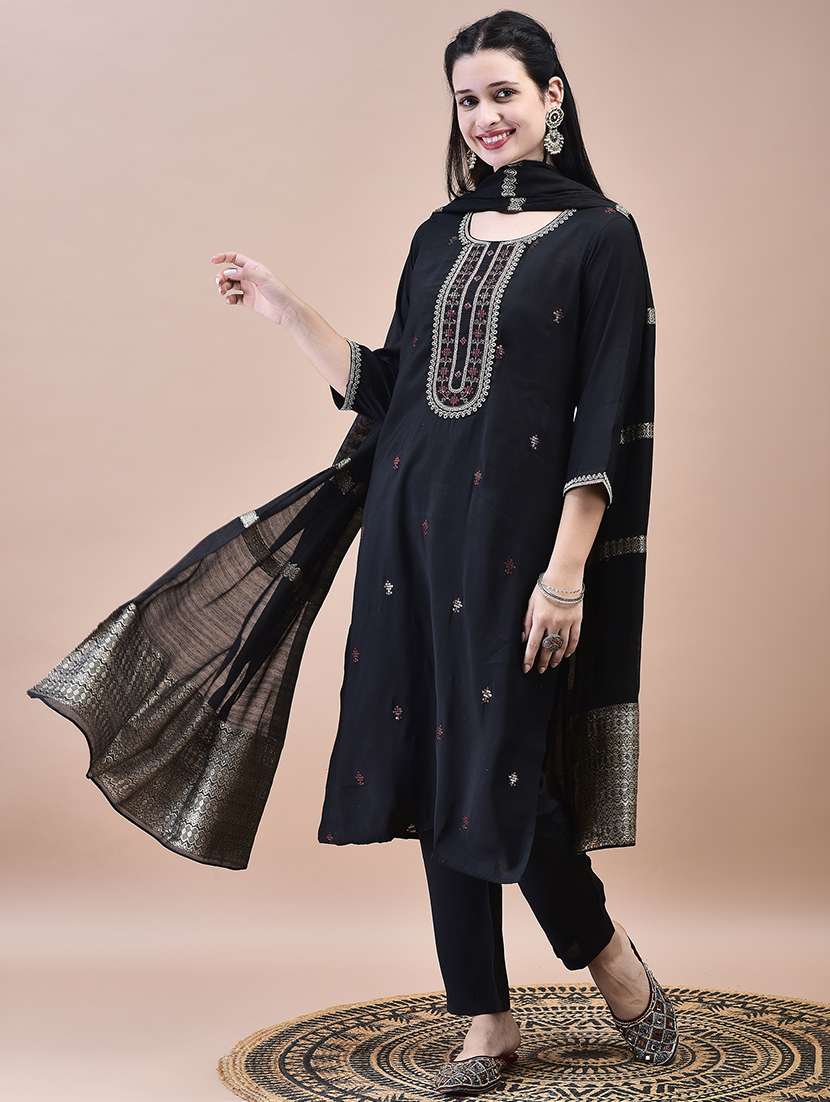 women three quarter sleeve kurta pant with dupatta set - 21629726 -  Standard Image - 3