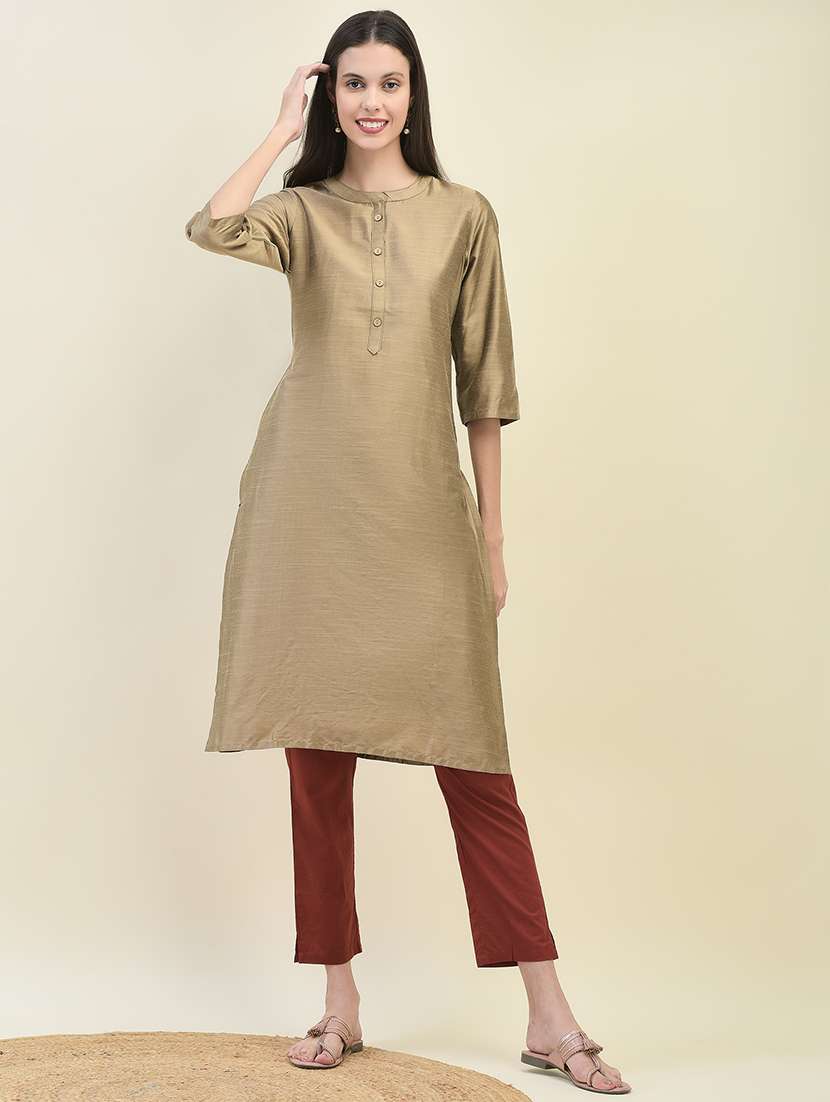 women solid three quarter sleeve straight kurta