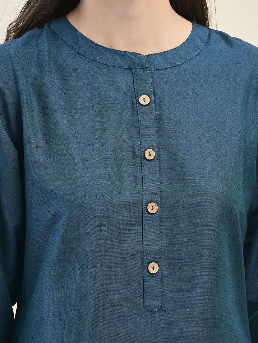 women solid three quarter sleeve straight kurta - 21629735 -  Standard Image - 5