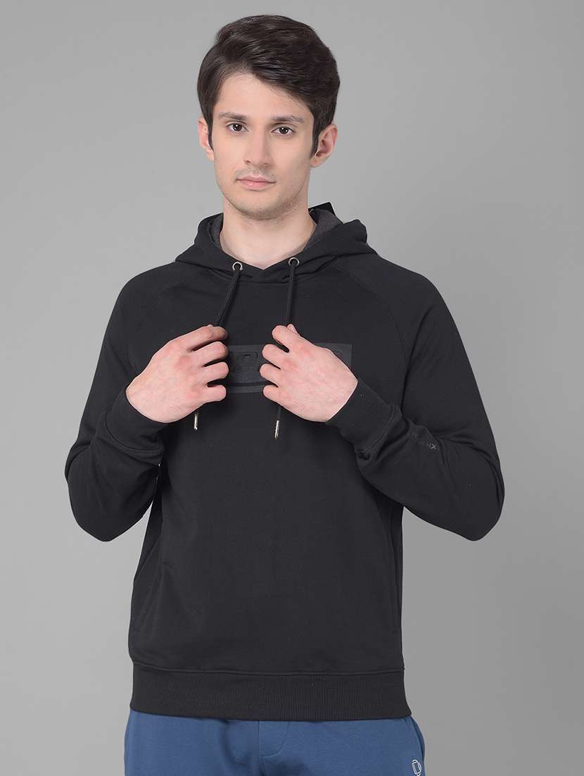 men black long sleeve regular fit hooded sweatshirt