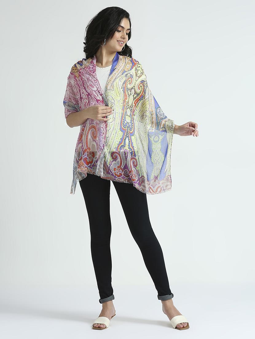 women printed everyday wrap scarf - 21631563 - Standard Image - 3