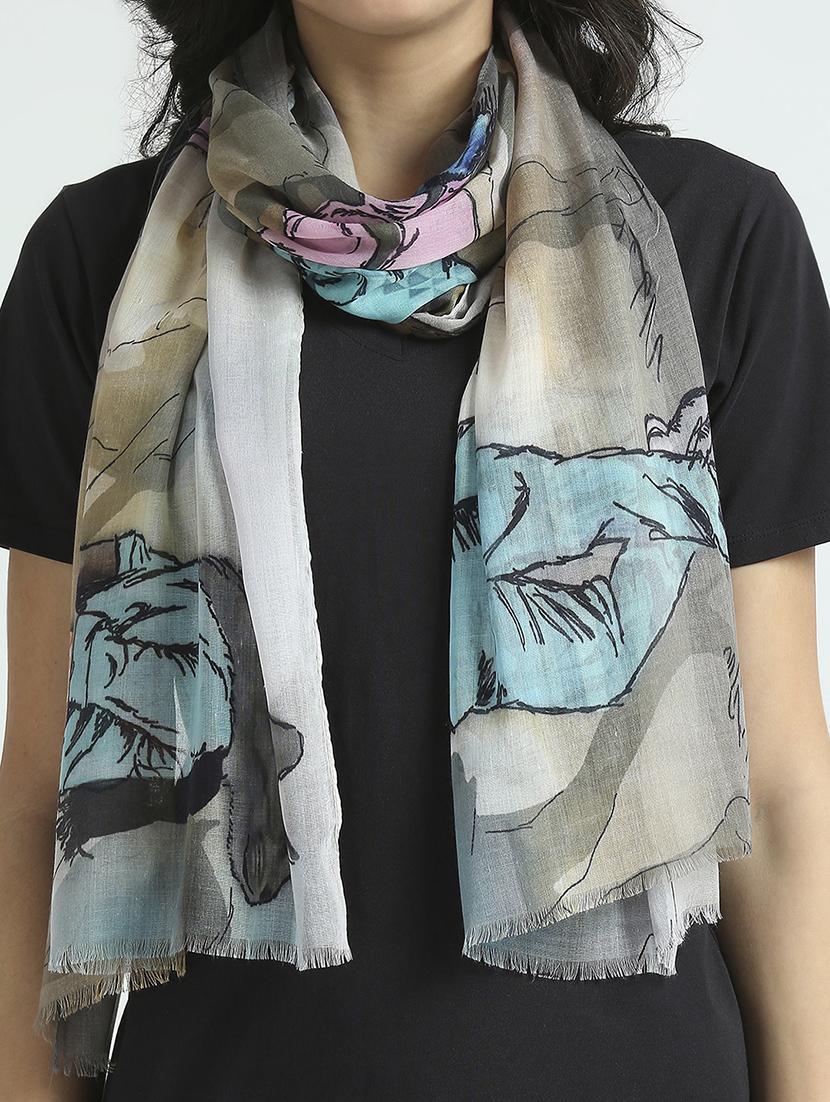 women printed everyday wrap scarf - 21631568 - Standard Image - 5