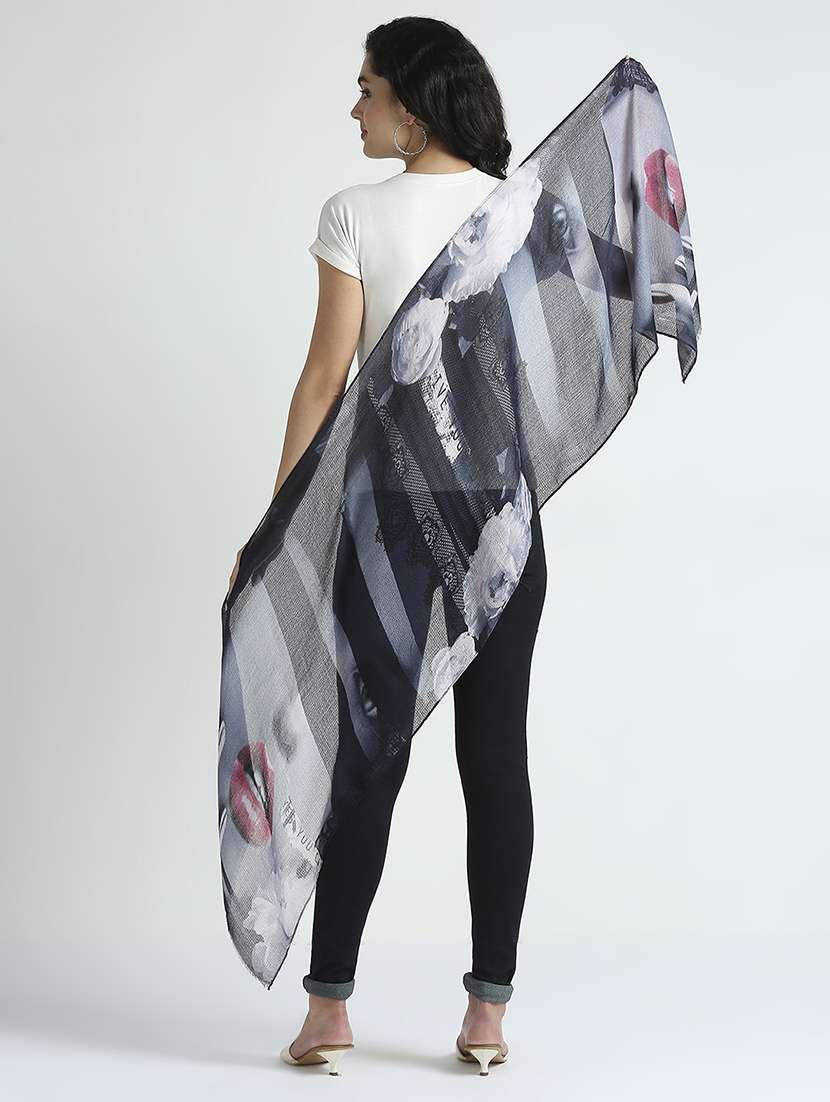 women printed everyday wrap scarf - 21631570 - Standard Image - 3