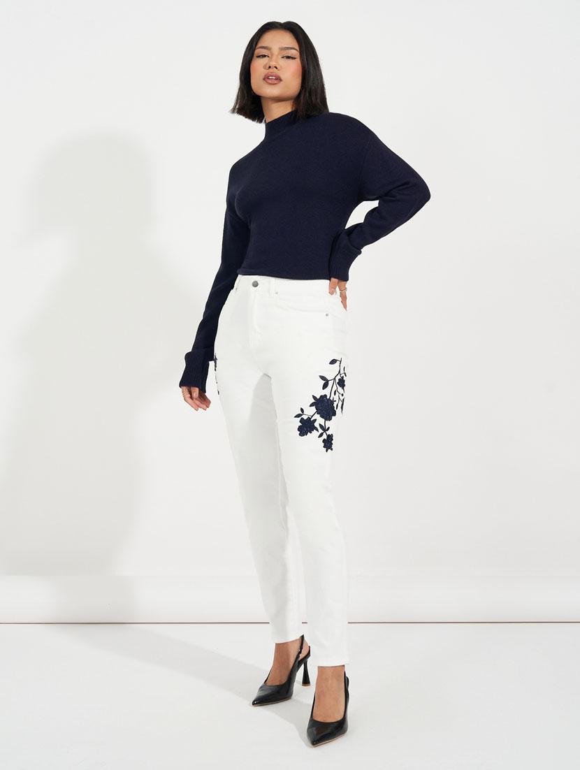 women embroidered high rise jeans - 21632064 - Standard Image - 3