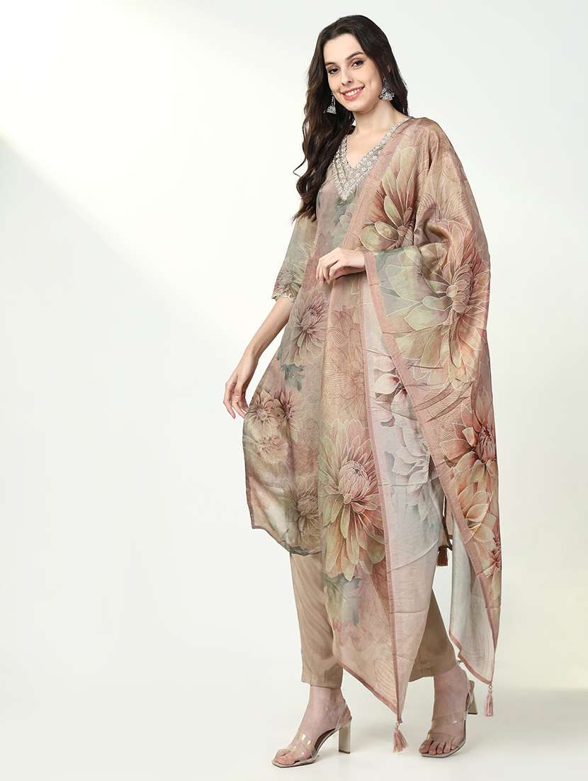 women three quarter sleeve kurta pant with dupatta set - 21632703 -  Standard Image - 3