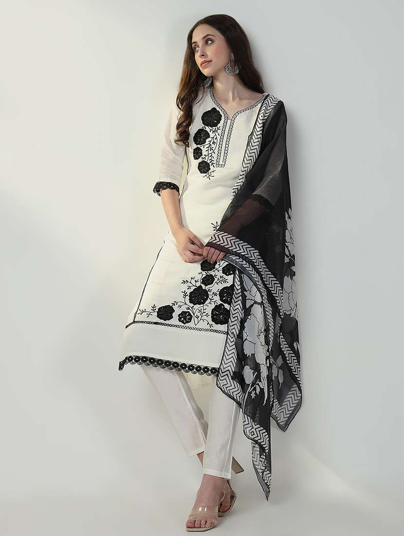 women three quarter sleeve kurta pant with dupatta set - 21632719 -  Standard Image - 3