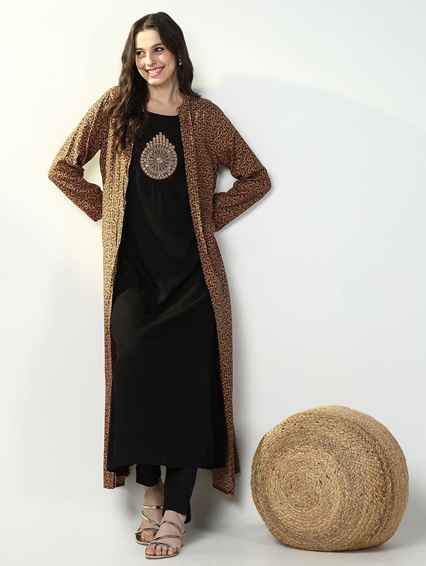 women black embroidered kurta with jacket - 21632762 - Standard Image - 3