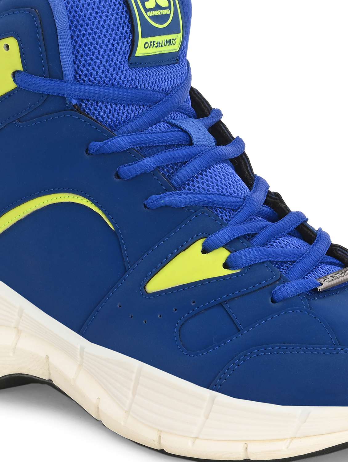 men lace up basketball sport shoes - 21633504 -  Standard Image - 5