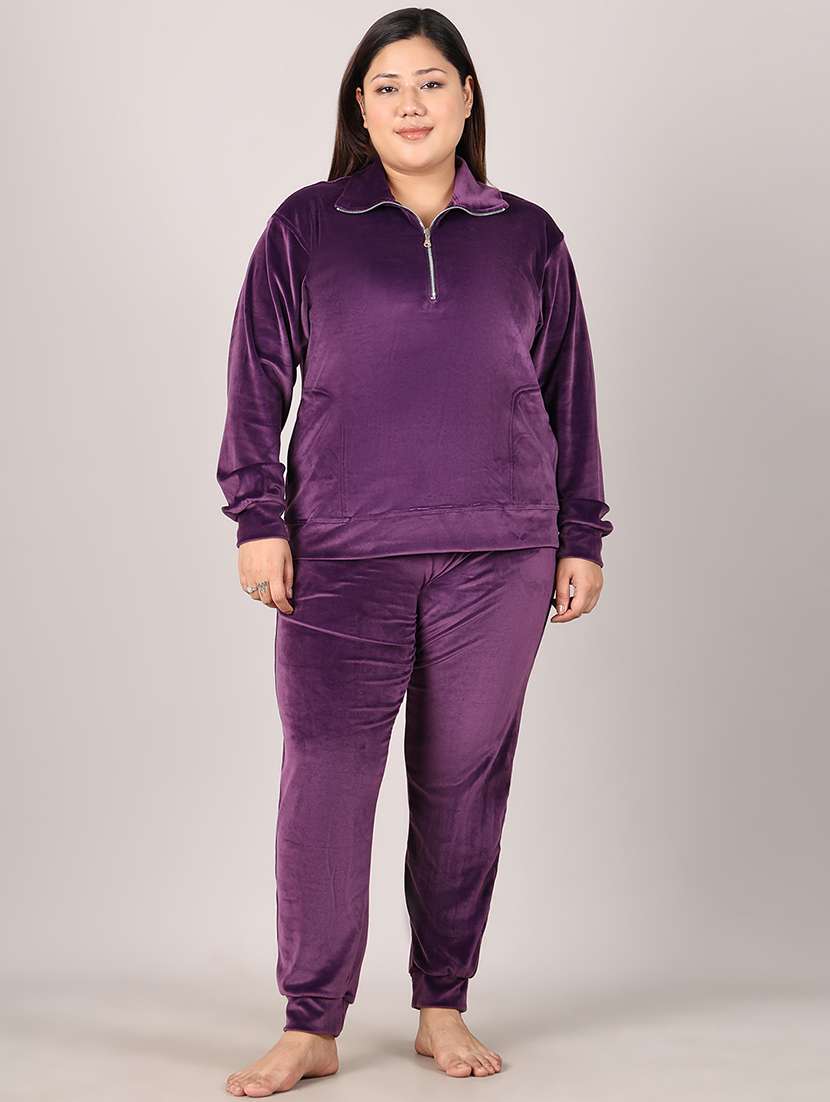 women solid velvet pyjama nightwear set