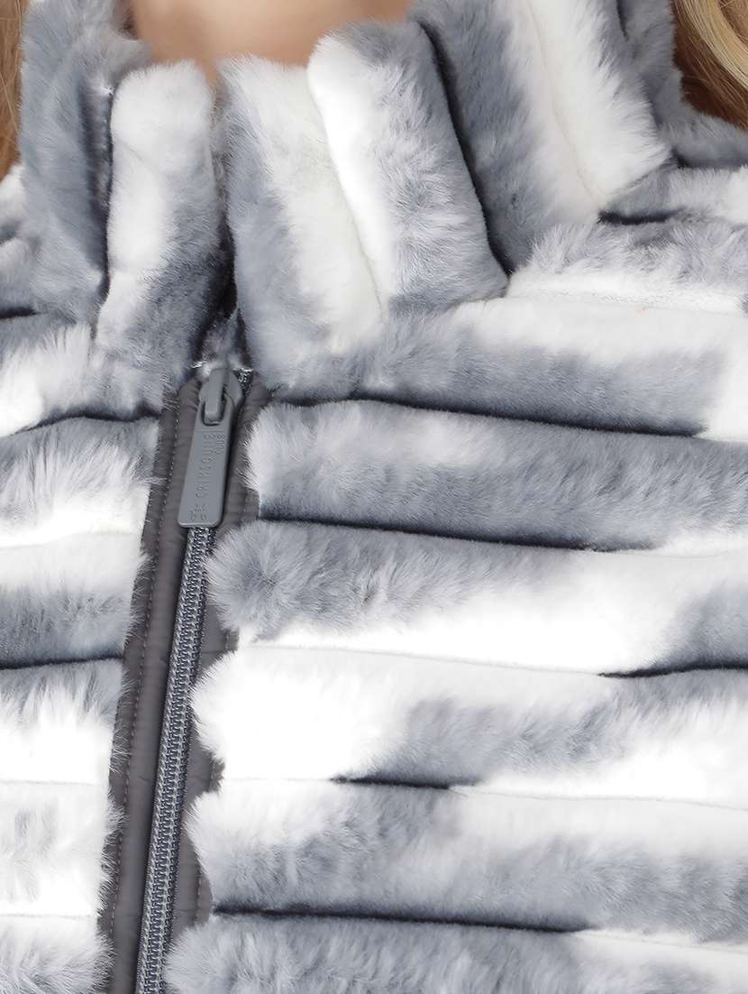women long sleeves fur jacket jacket - 21635732 - Standard Image - 5