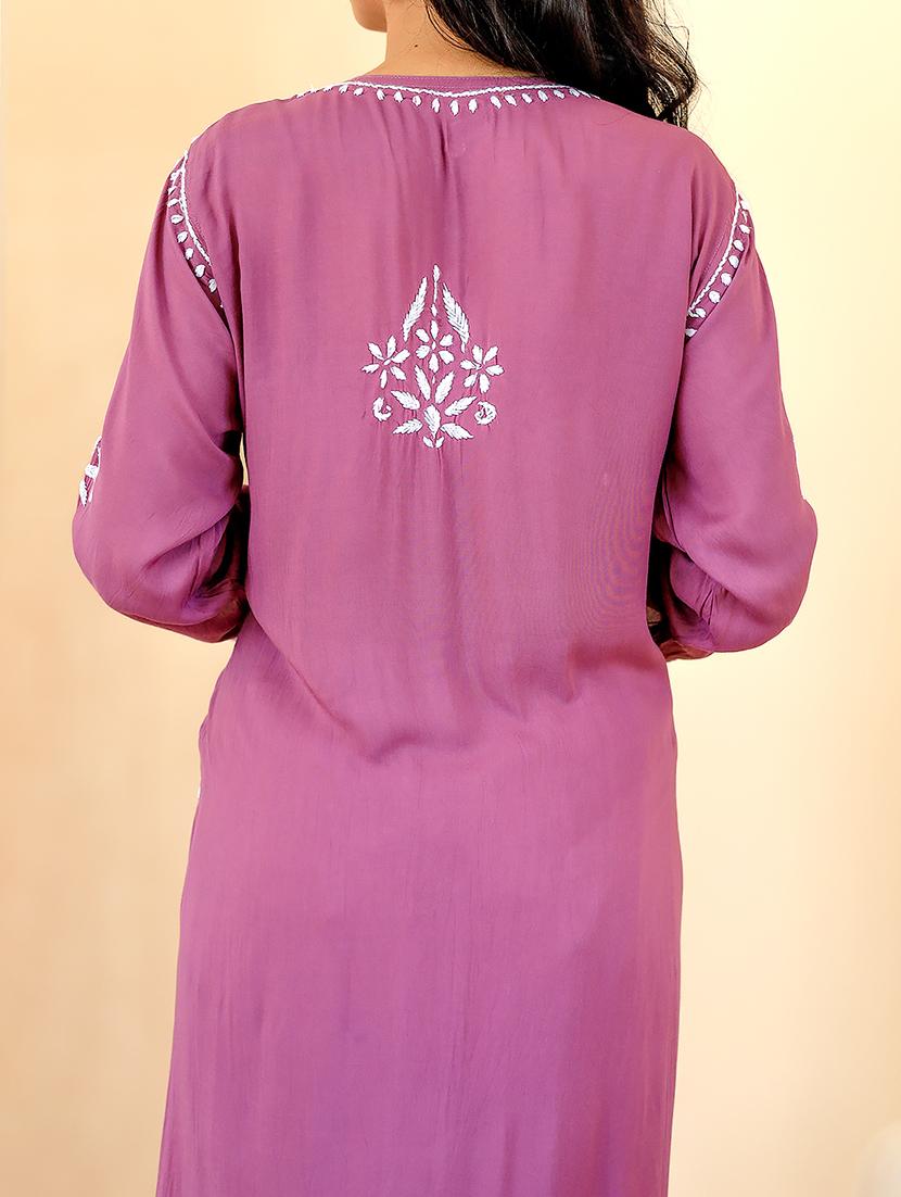 women three quarter sleeve straight chikankari kurta - 21635767 - Standard Image - 3