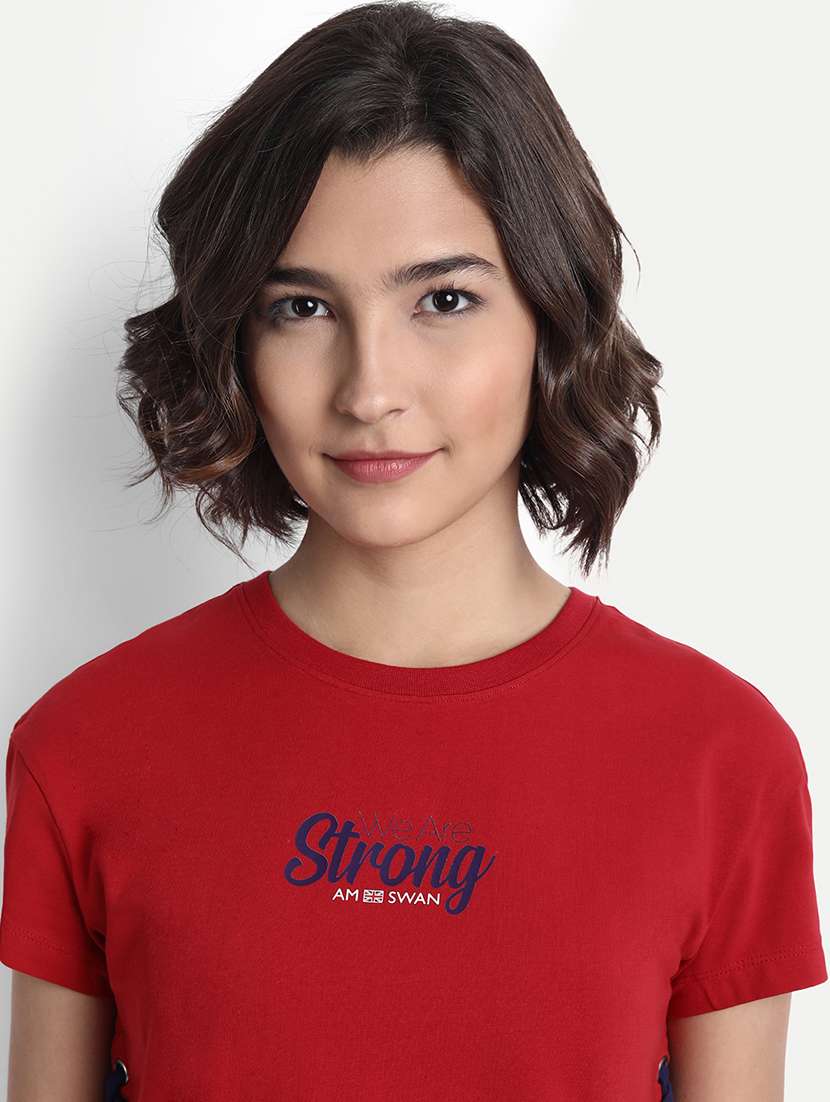 women round neck typographic printed crop top - 21636152 -  Standard Image - 5